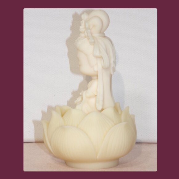 Mini GUANYIN BUDDHA Statue in Lotus Flower Small Baby -Ivory Resin-Bodhisattva - Picture 5 of 12